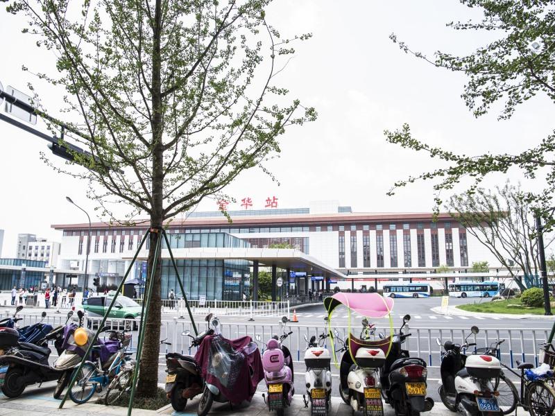 Greentree Inn Jinhua Railway Station Hotel 23/26