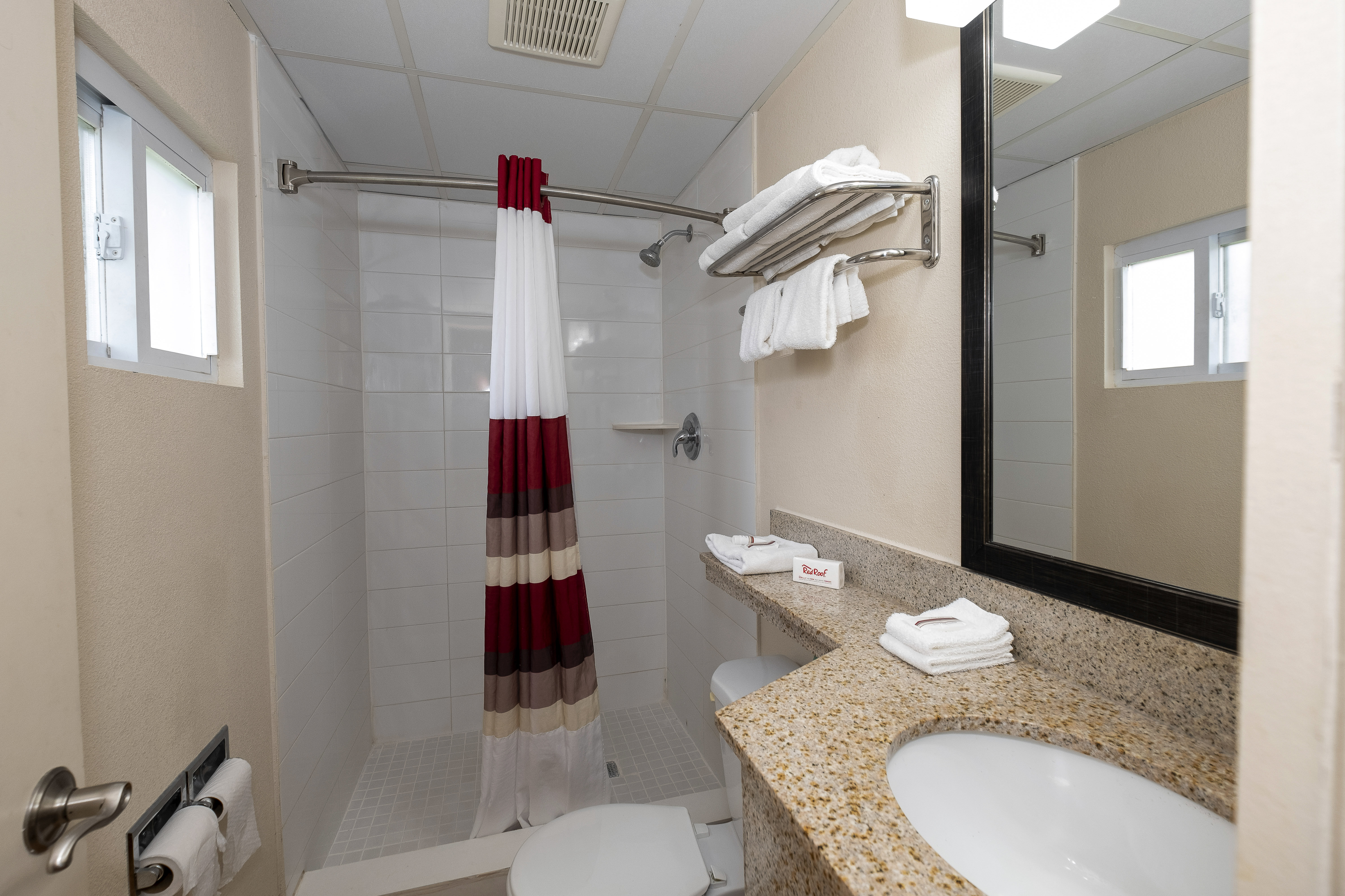 Red Roof Inn Neptune 33/34
