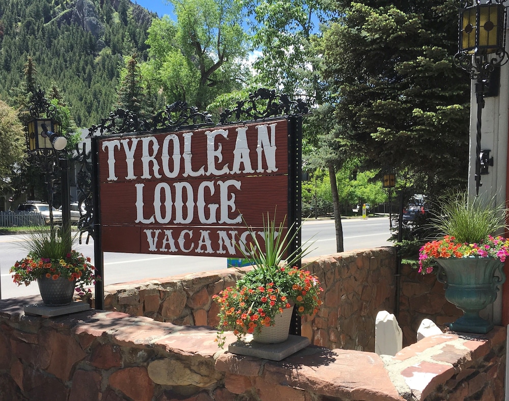 Tyrolean Lodge 5/72