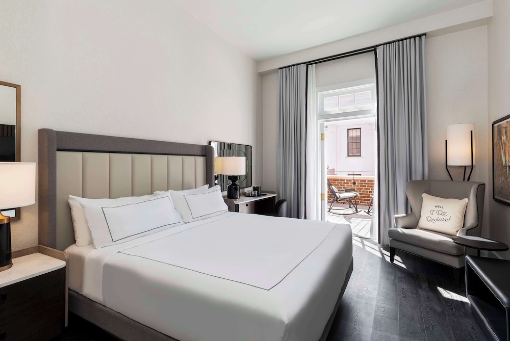 Room, King Bed, Sun Deck, Accessible