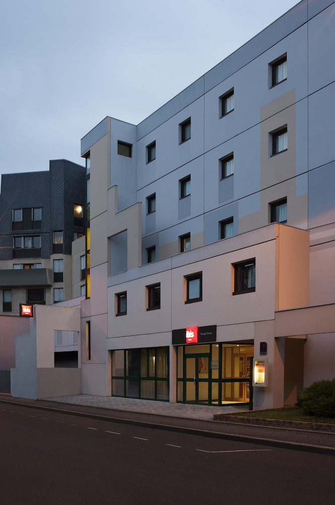 Ibis Bourges 2/70