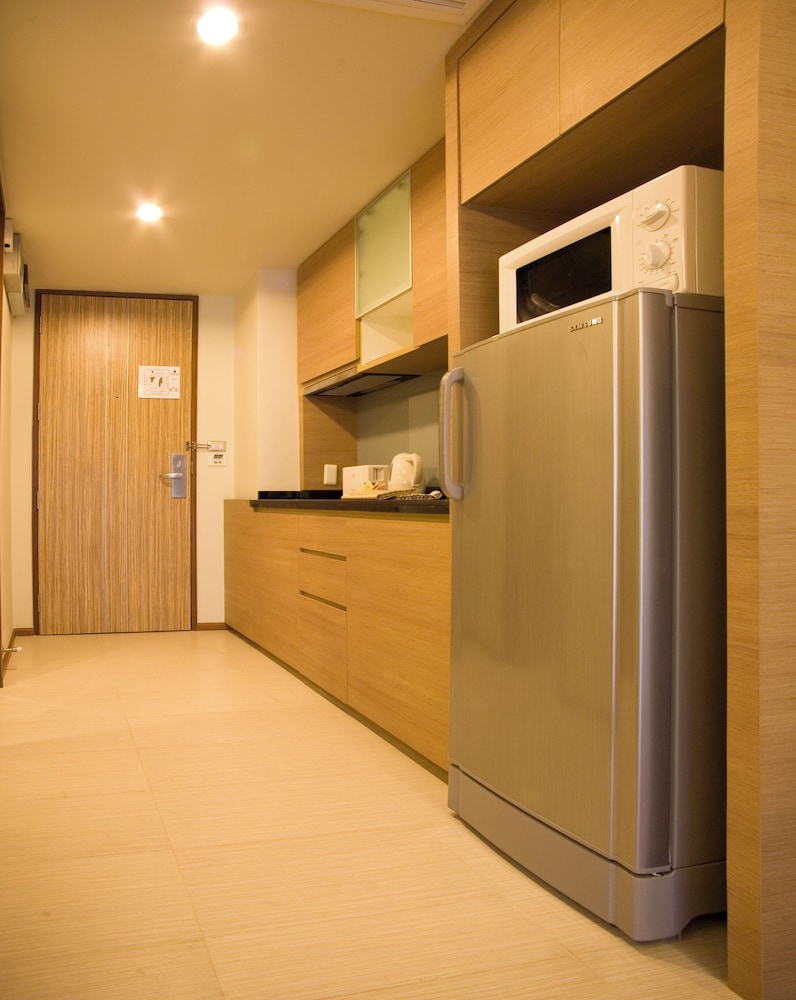 Golden Pearl Residences 23/50