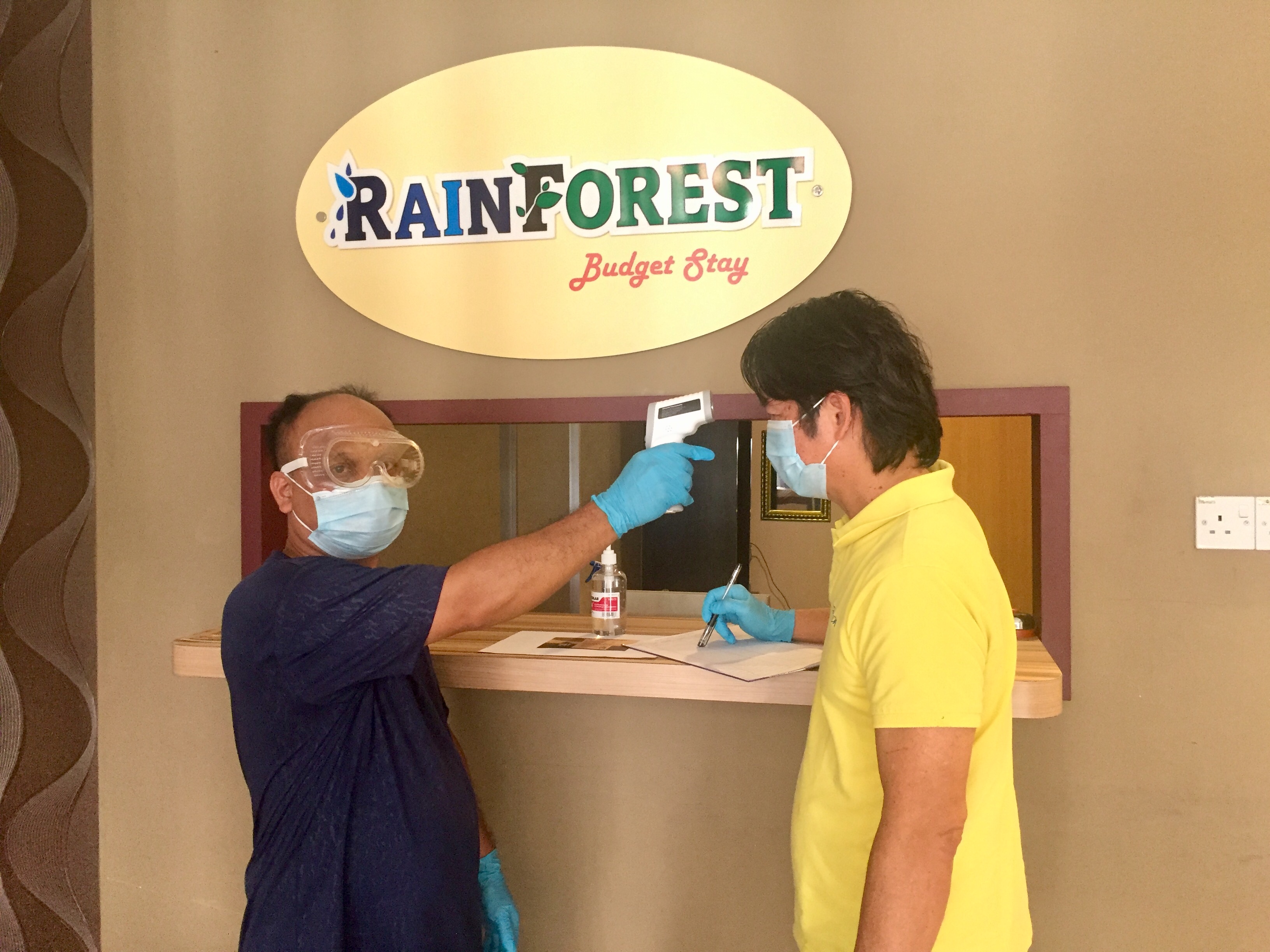 Rainforest Budget Stay 37/39
