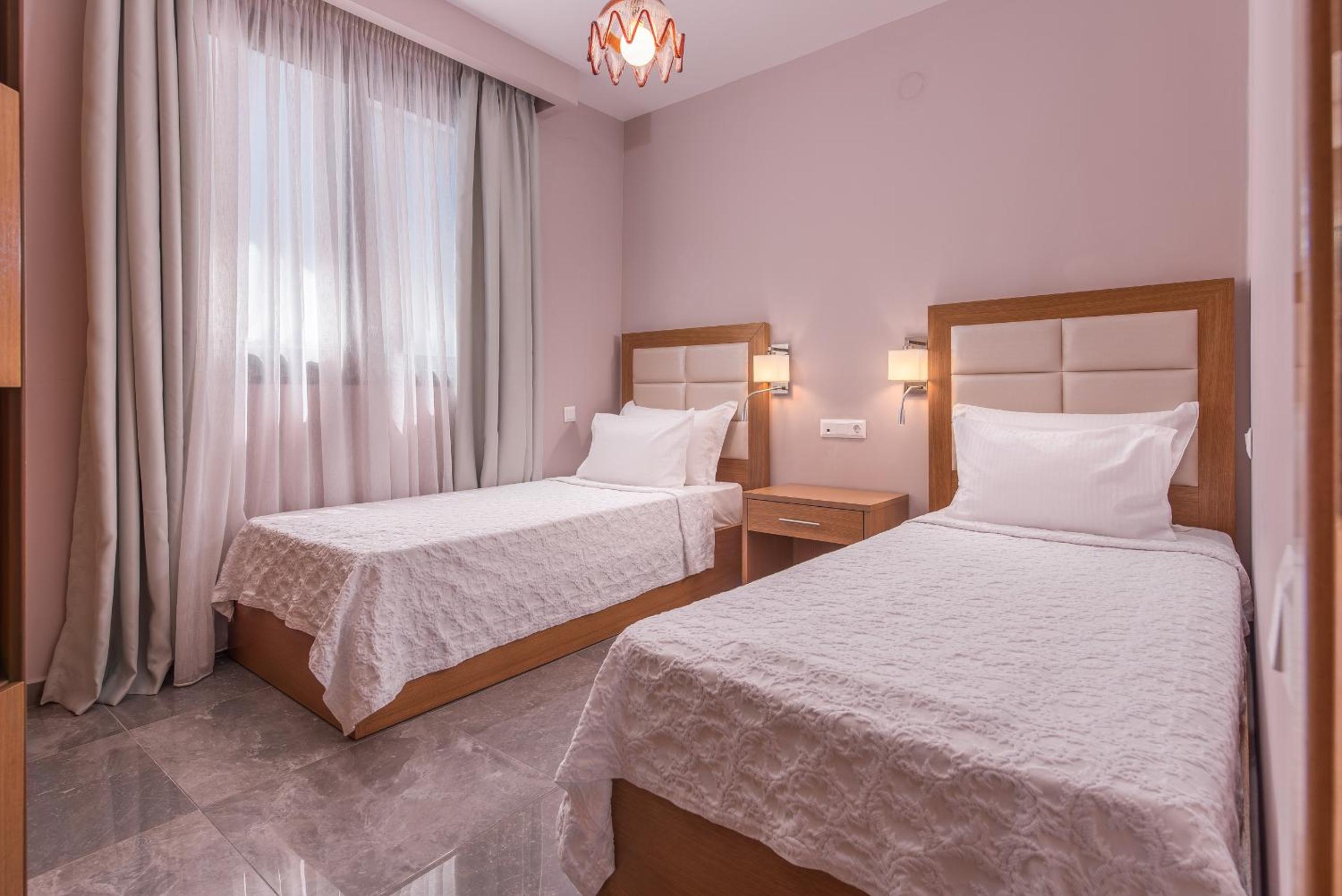 Executive, Suite
