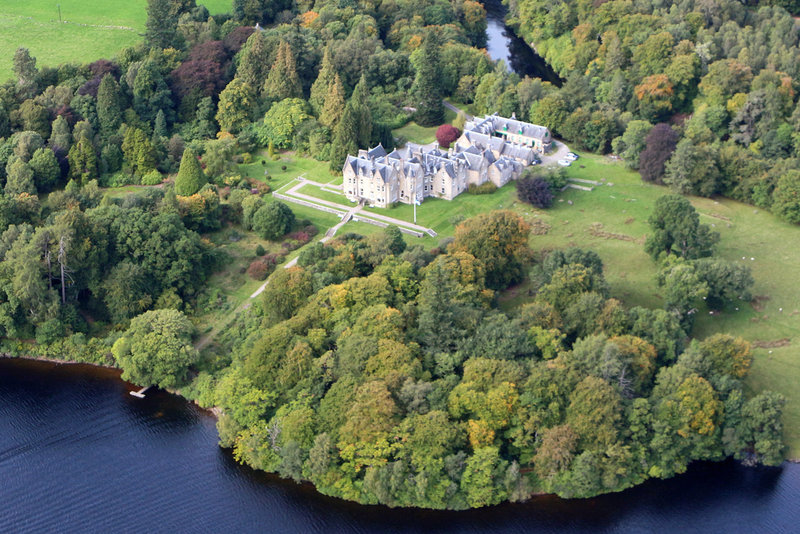 Glengarry Castle Hotel 41/42