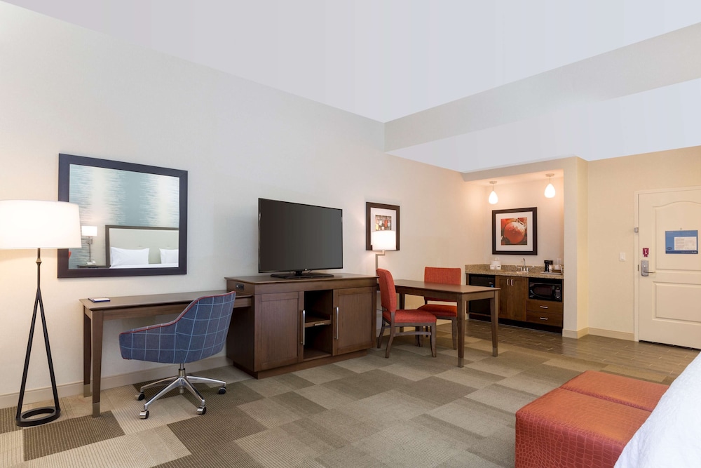 Hampton Inn Santa Barbara/Goleta 36/50