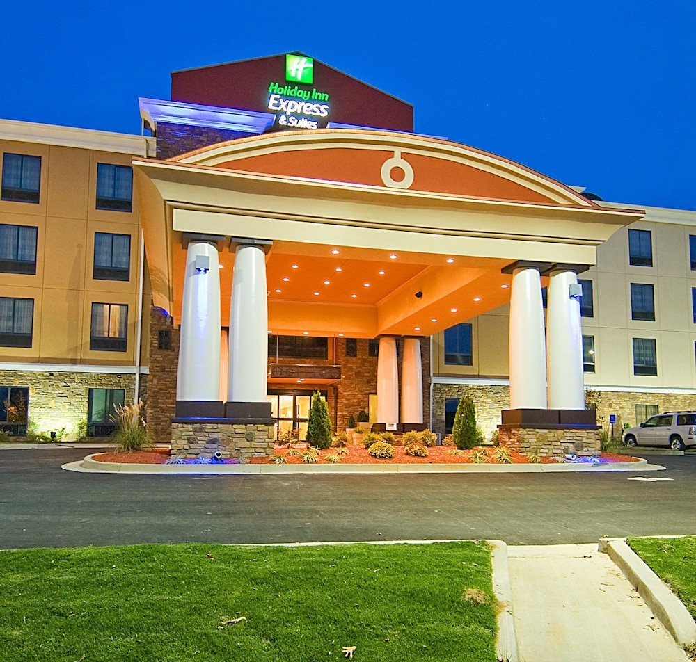 Holiday Inn Express Hotel Suites Fulton 1/51