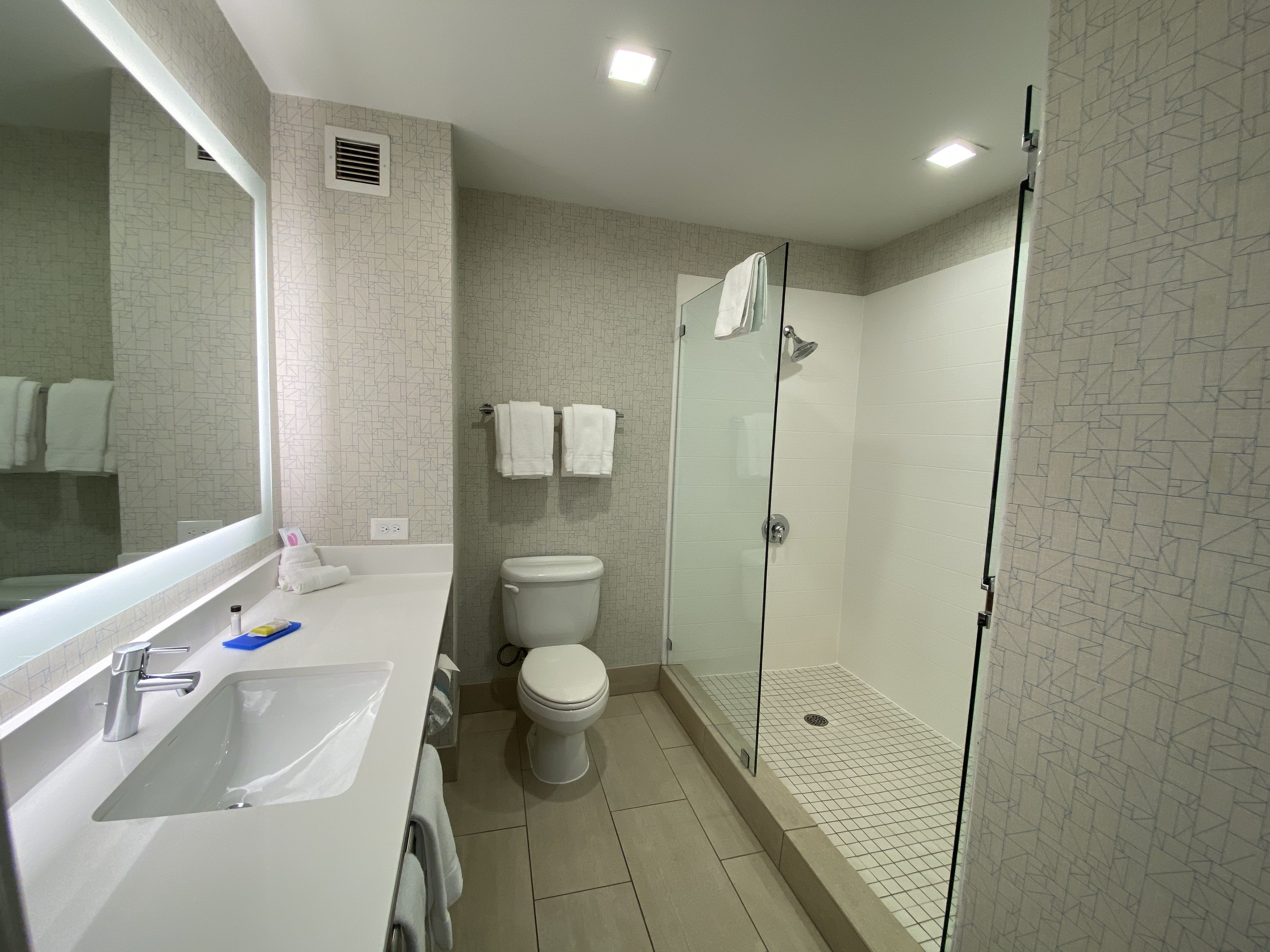Holiday Inn Express Hotel And Suites el Dorado Hills 70/70
