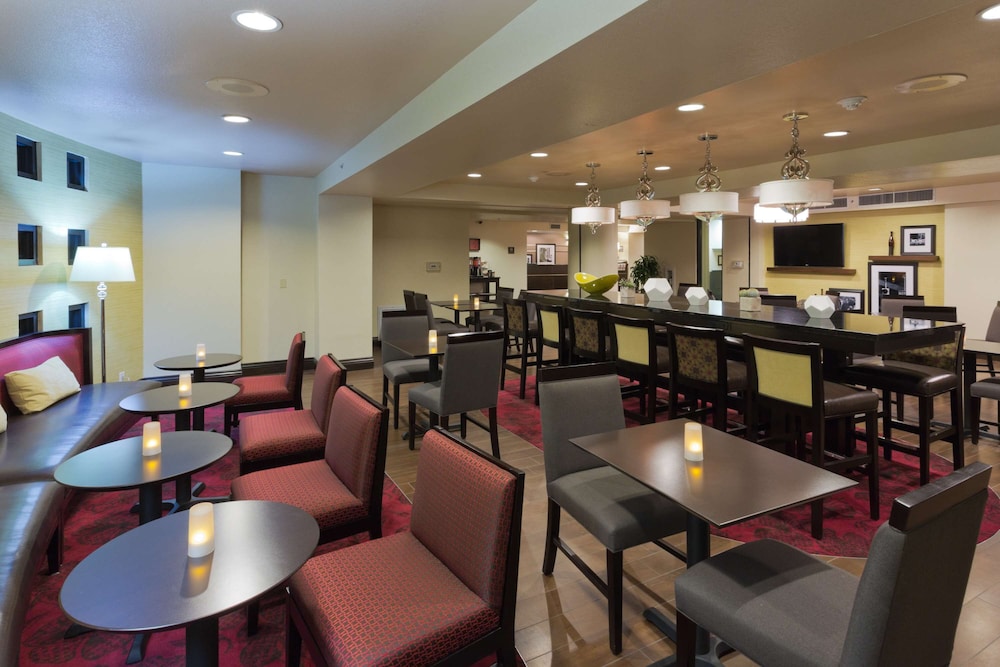 Hampton Inn Las Vegas Summerlin 31/38
