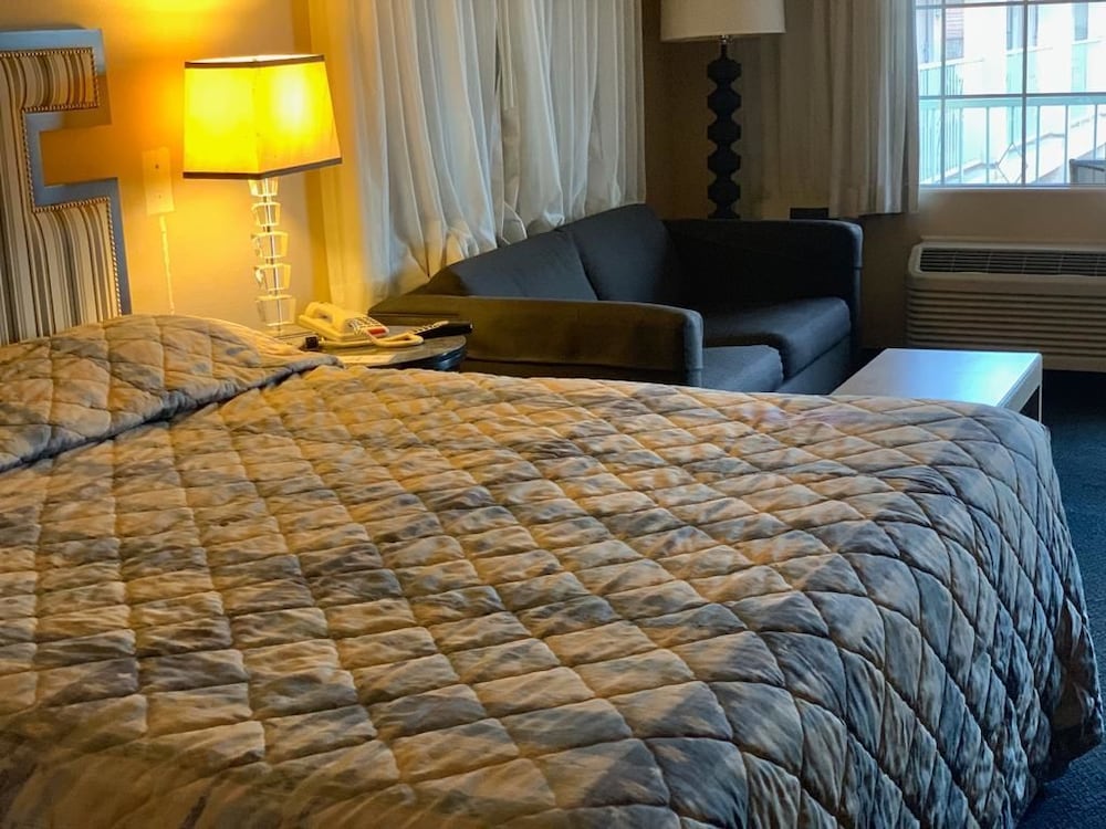 Calipatria Inn and Suites 6/22