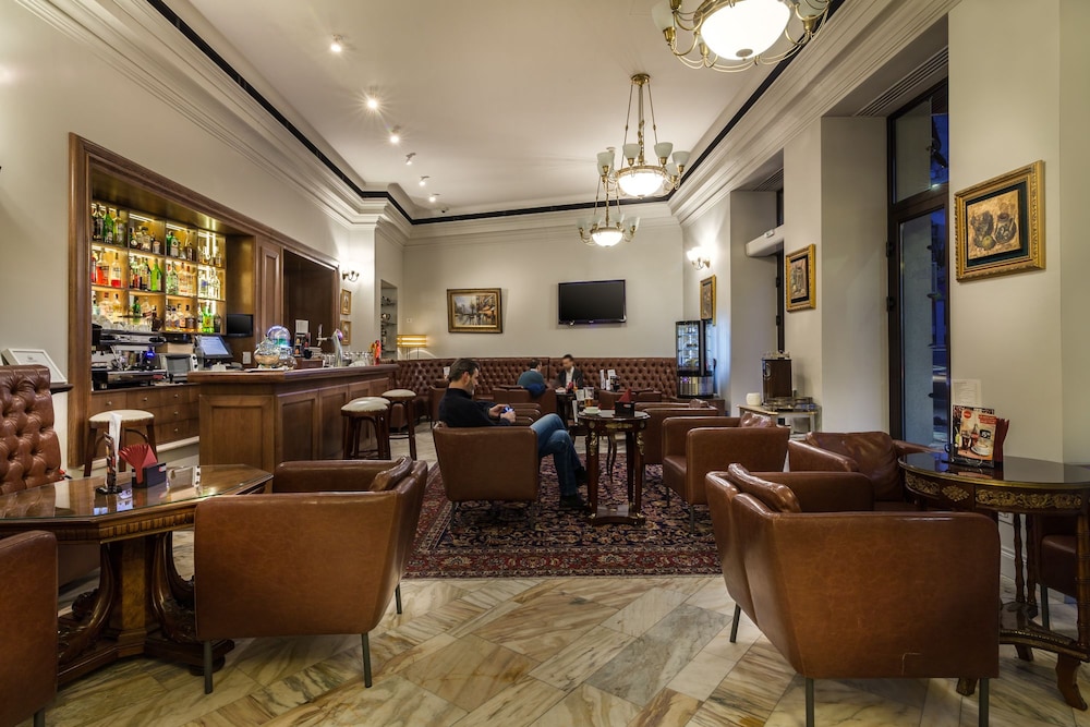 Hotel Capitol 48/55
