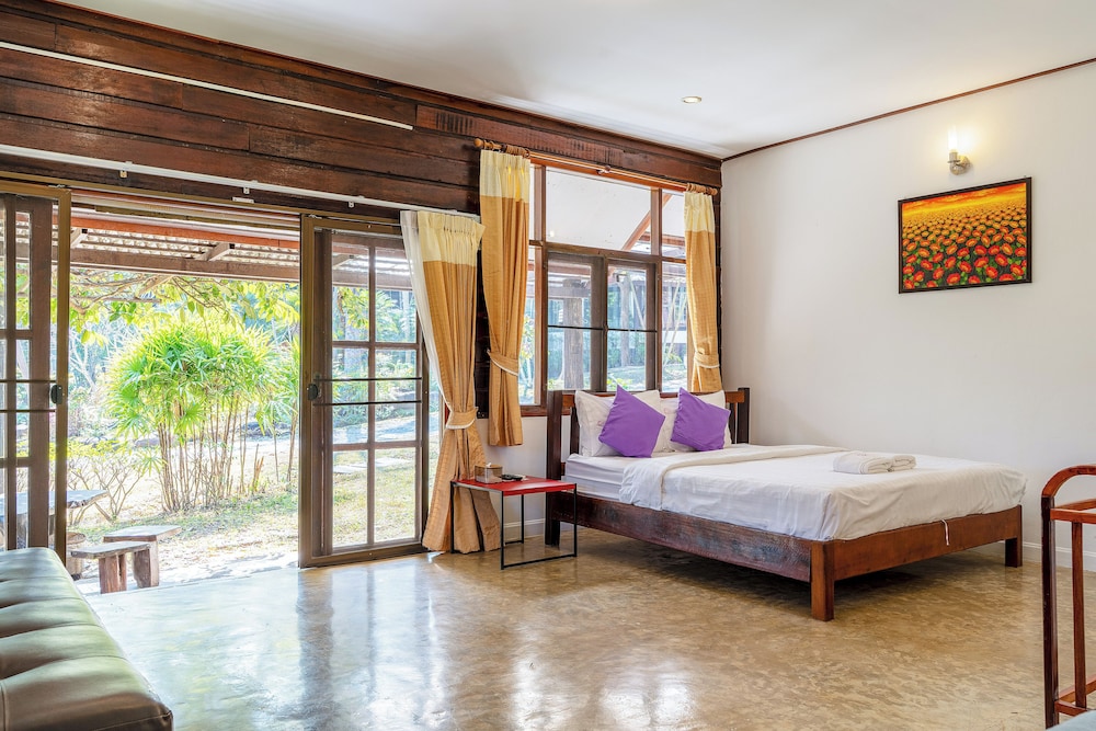 غرفة قياسية بسرير كينج، DE BUA VALLEY RESORT 6/10