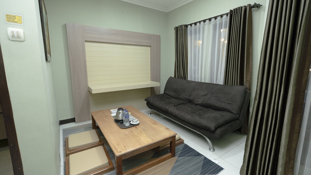 Aleyra Hotel and Villa Garut 28/50
