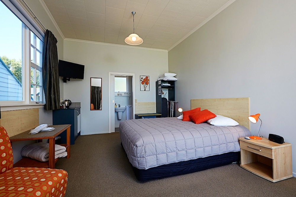 Bendamere House Bed Breakfast 11/67