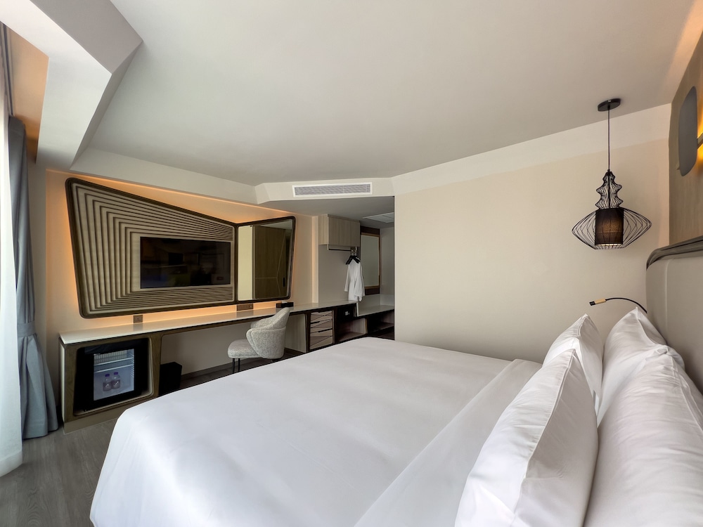 Amethyst Hotel Pattaya 11/50