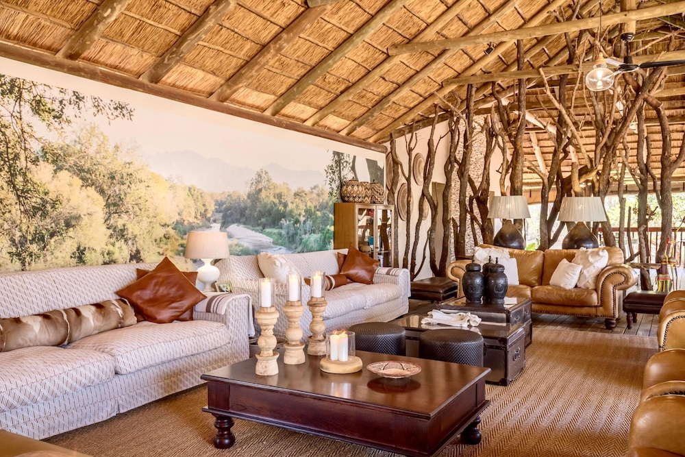 Chisomo Safari Lodge 28/48