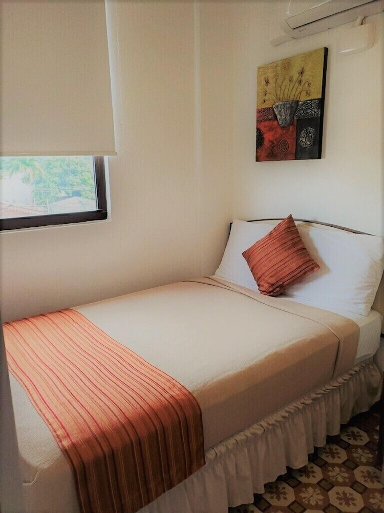 Hotel Colonial 14/50