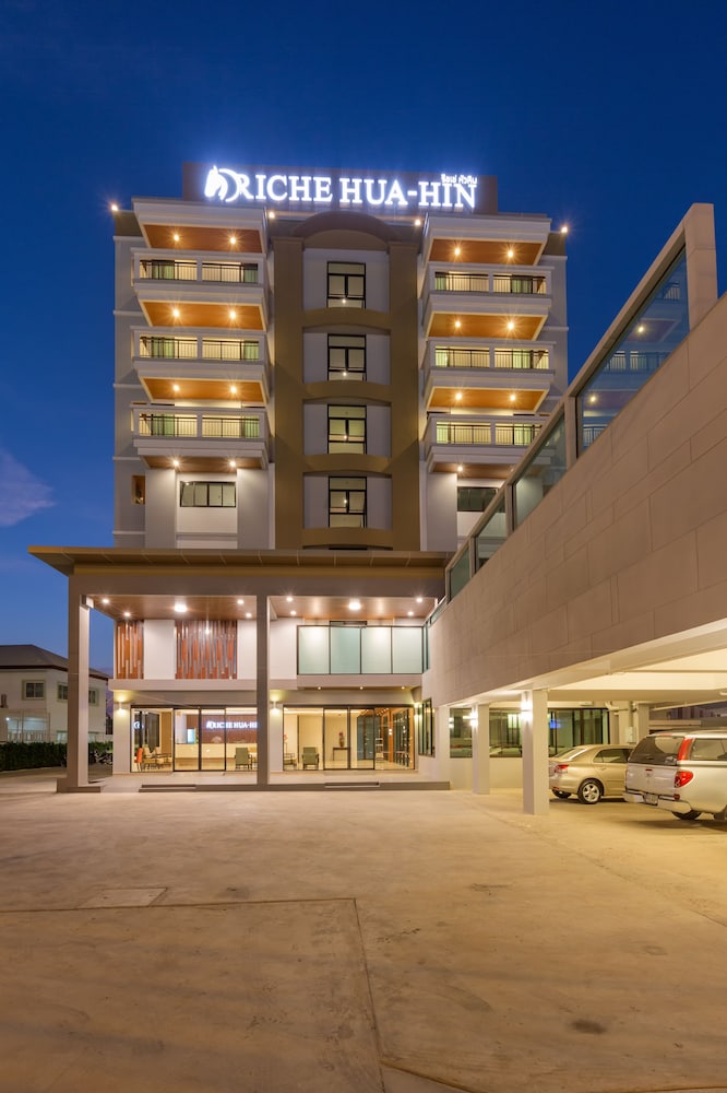 Riche Hua Hin 3/50