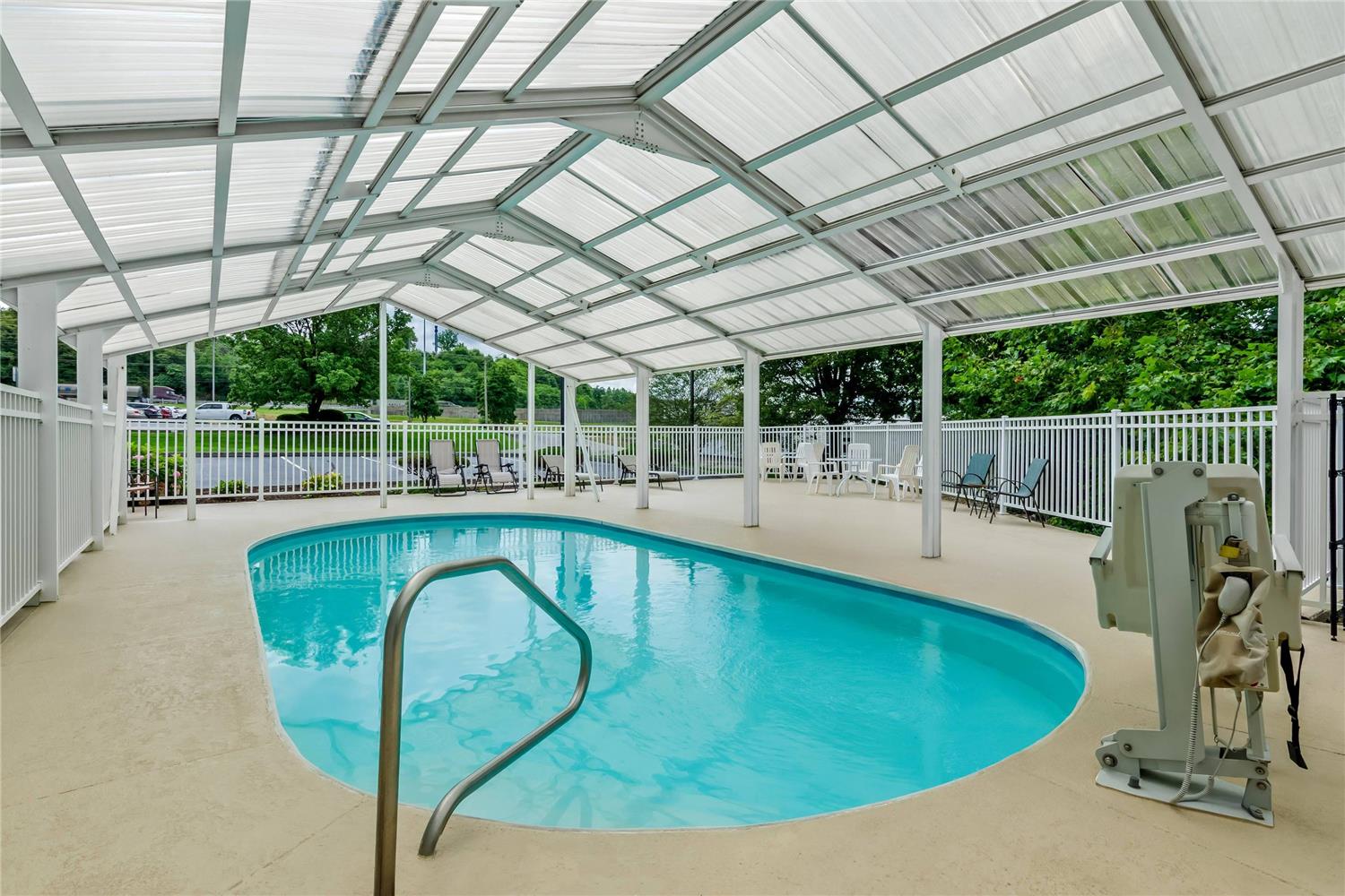 Quality Inn & Suites Bristol North 21/32