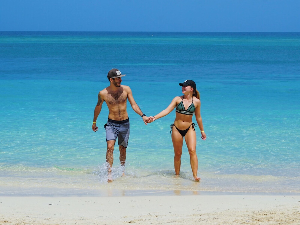 Hotel Henry Morgan All Inclusive 68/69