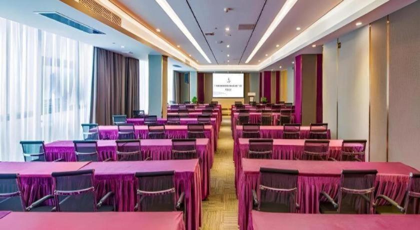 Lavande Hotel (Jinbo Plaza, Konggang Avenue, Jiahe Wanggang Metro Station, Guangzhou) 30/44
