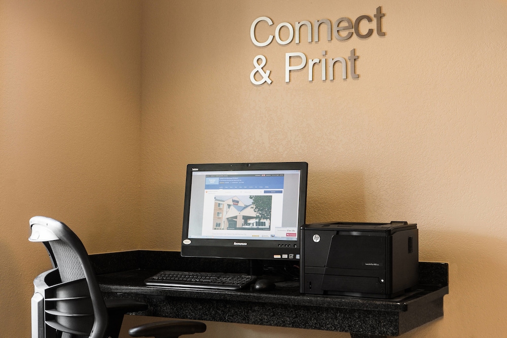 Fairfield by Marriott Inn & Suites Kansas City Airport 27/38