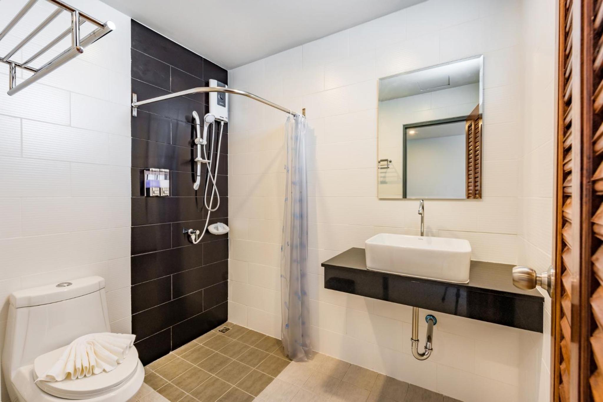 Phuket Marine Poshtel 95/100