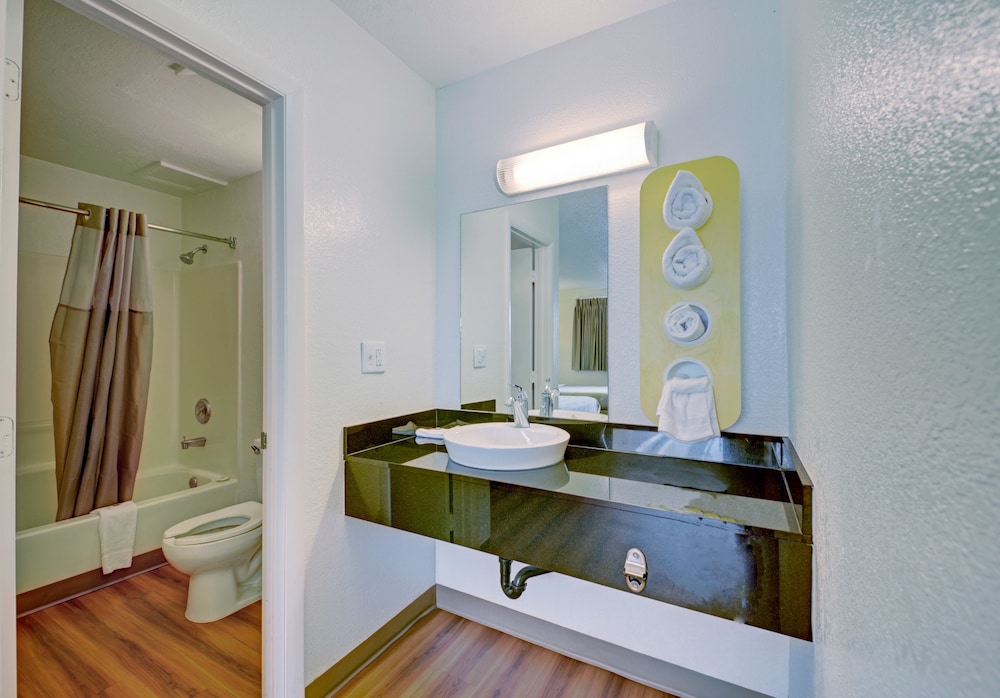 Motel6 Cocoa Beach, FL 51/61