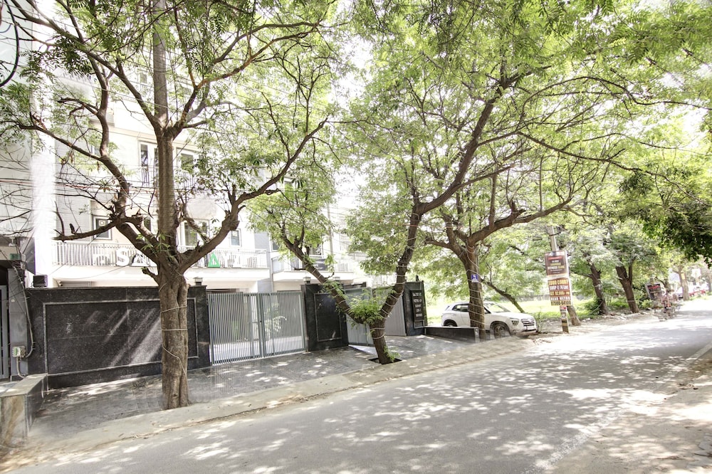 Saltstayz Hotel Huda City Center 34/49