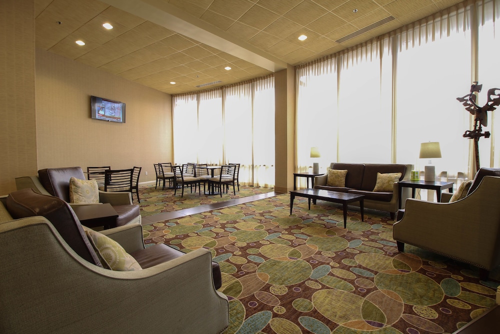 Holiday Inn New Orleans West Bank Tower 54/79
