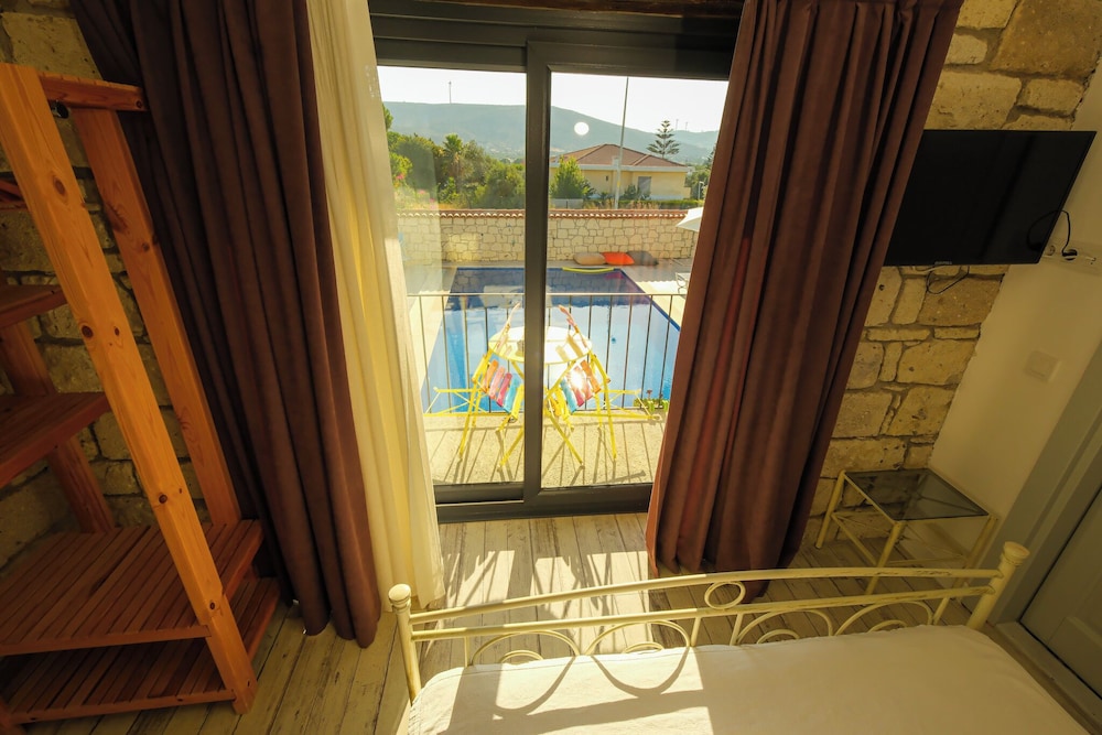 Kybele Alacati 29/50