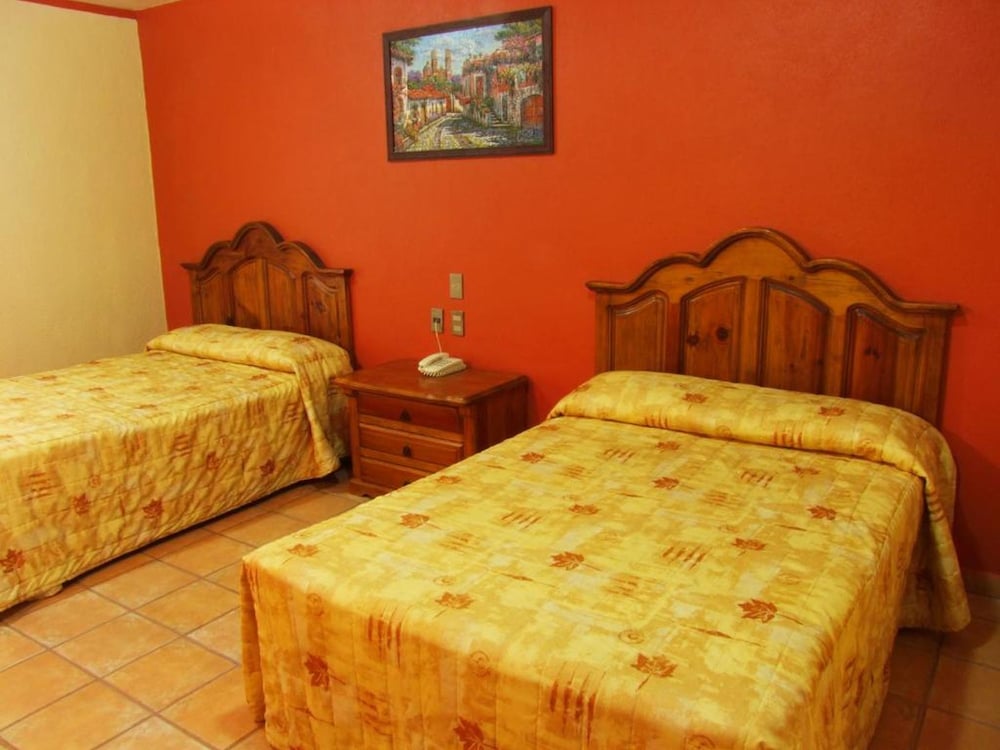 Hotel Oaxaca Dorado 15/50