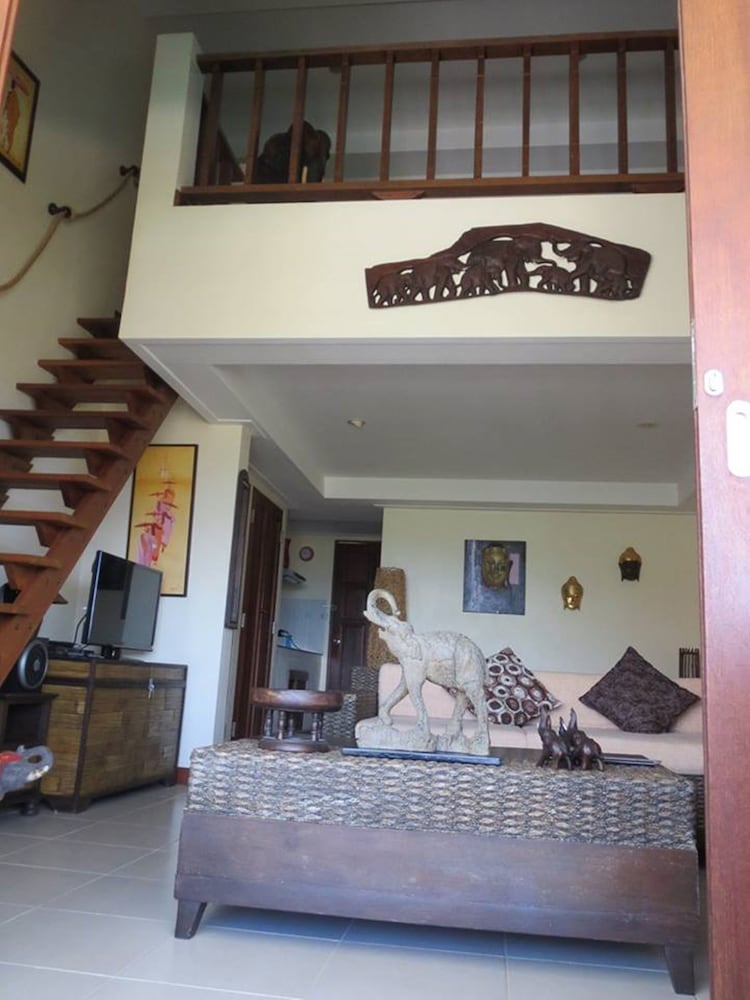 Papillon Residence 2/18