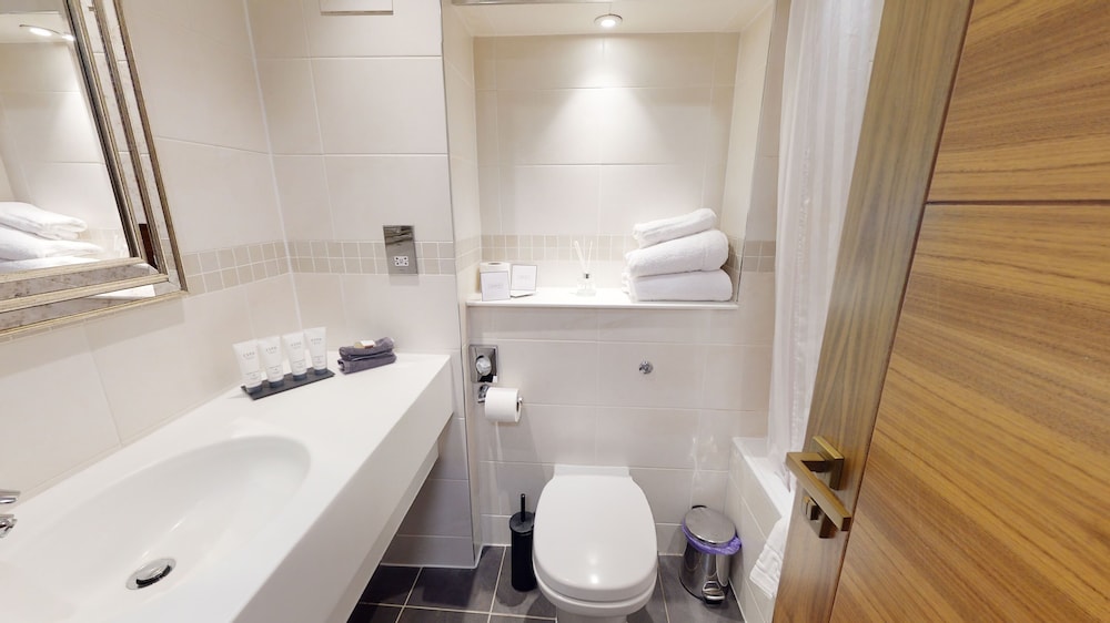Double Bed, Lake View, Balcony