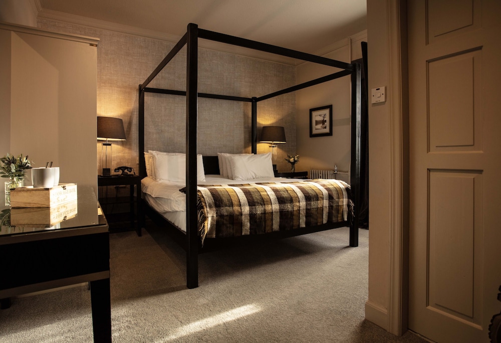 STRATHAVEN HOTEL 15/43