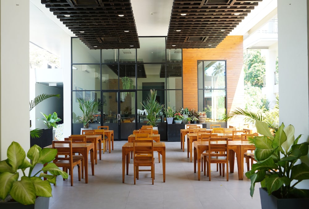 Sugar Palm Grand Hillside 37/50