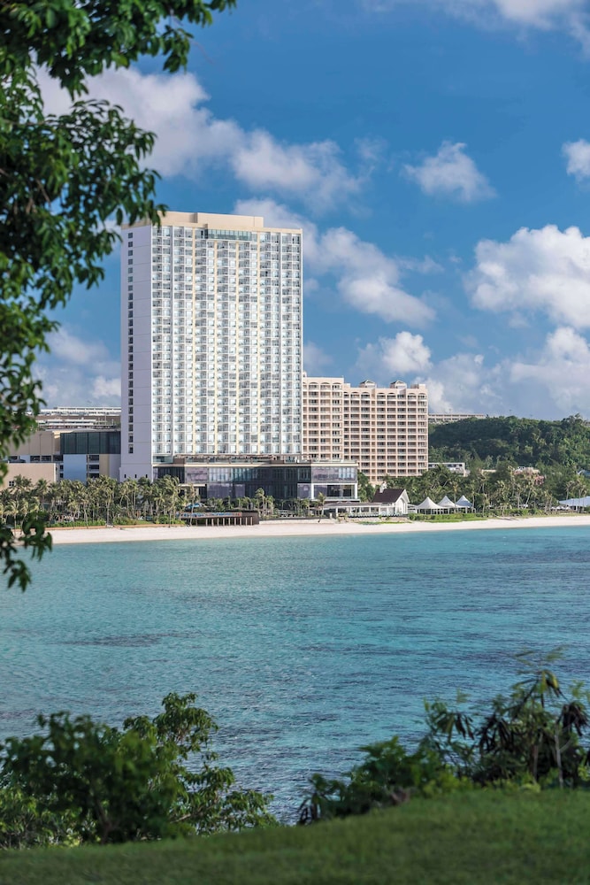 Dusit Thani Guam Resort in TAMUNING
