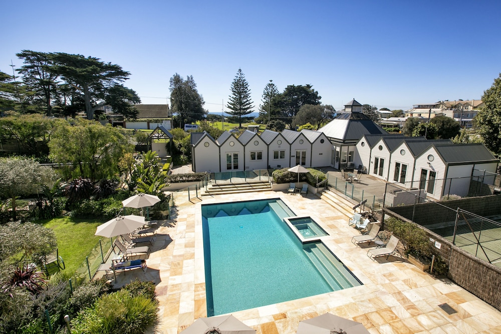 PORTSEA VILLAGE RESORT 37/69