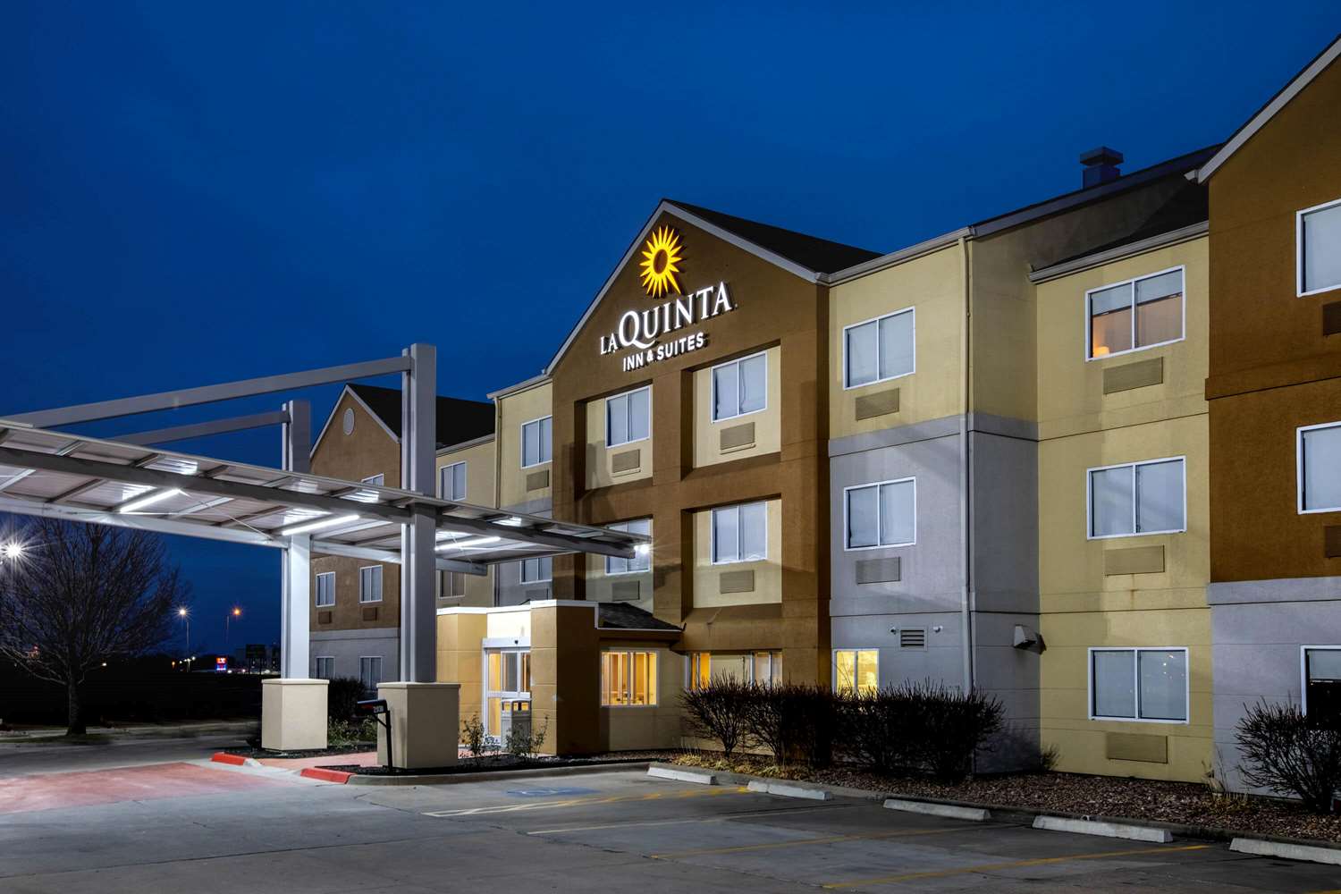 La Quinta Inn & Suites by Wyndham Emporia 17/22