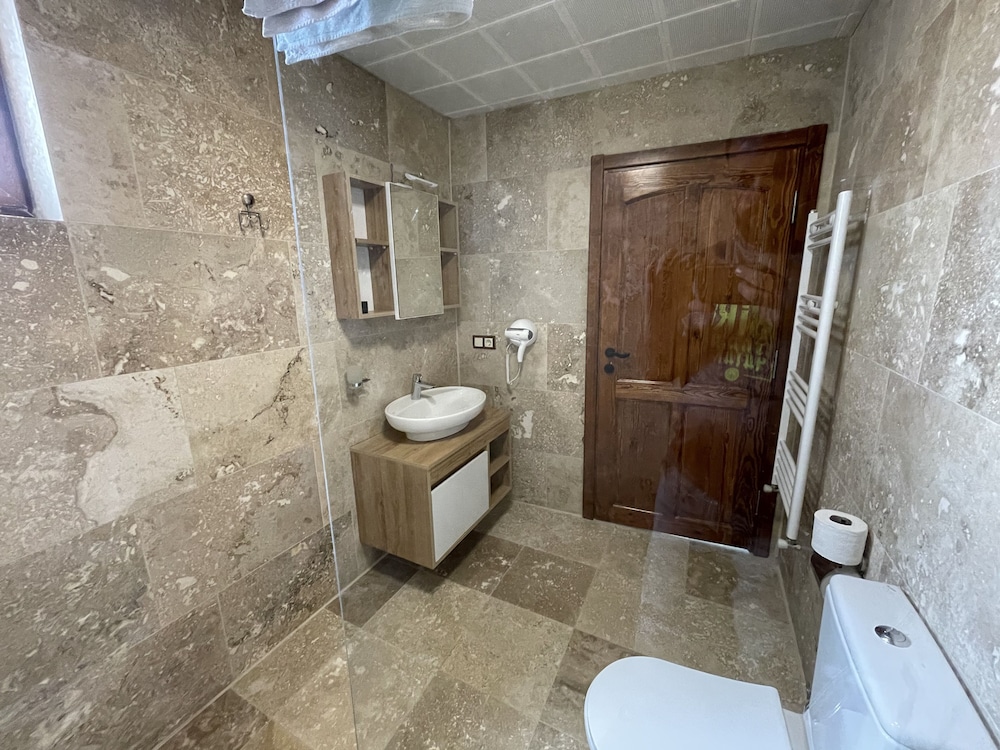 Yusuf Bey House 59/66