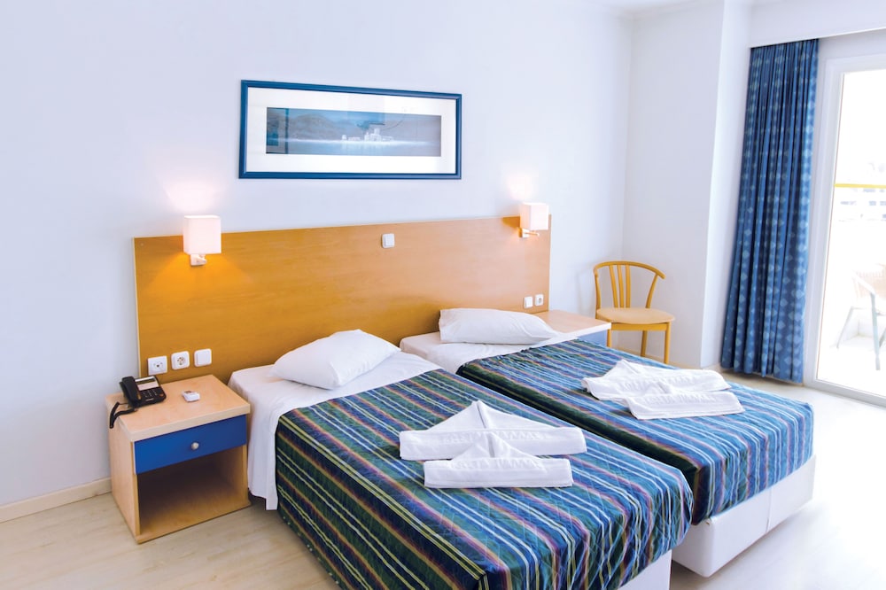 Kosta Palace City Hotel 104/157