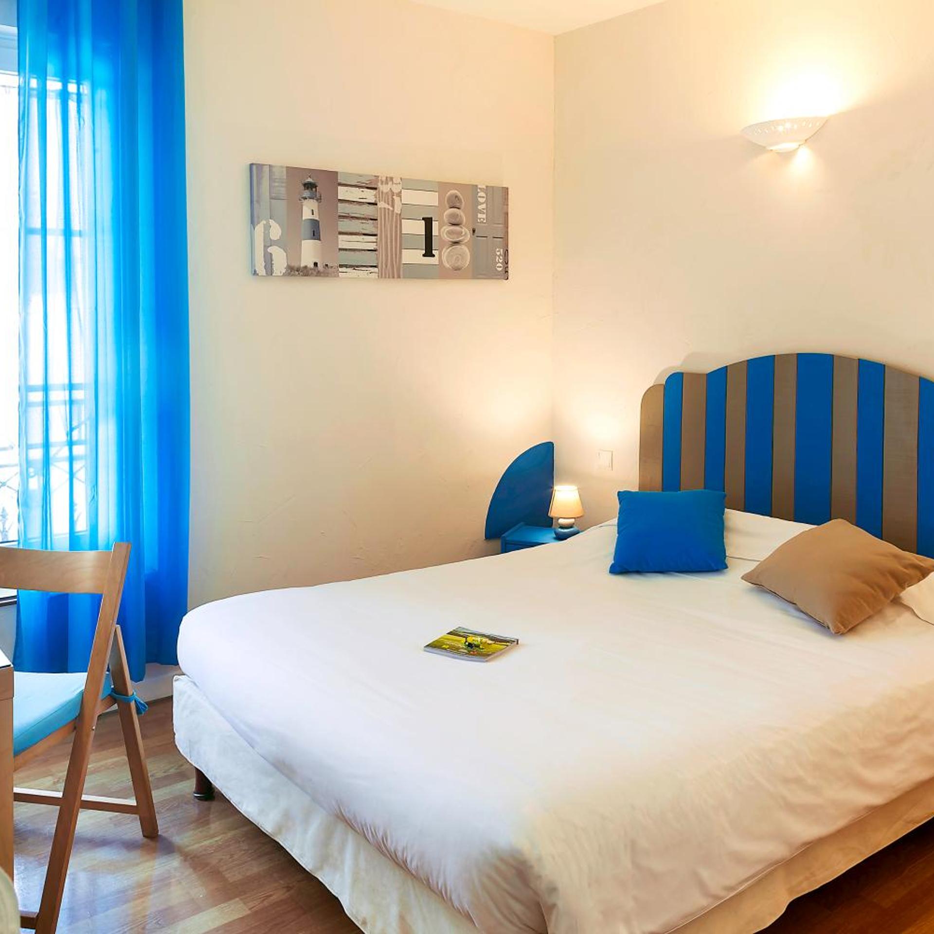LOGIS HOTEL ECU DE FRANCE 15/45