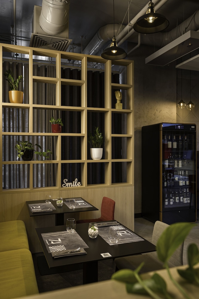ibis Kyiv Beresteiska 34/47