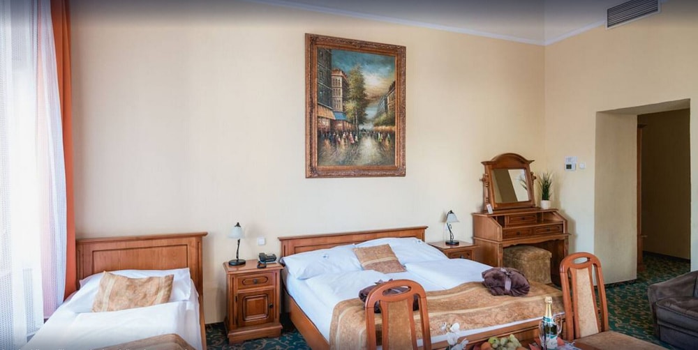 City Hotel Unio Superior 8/40