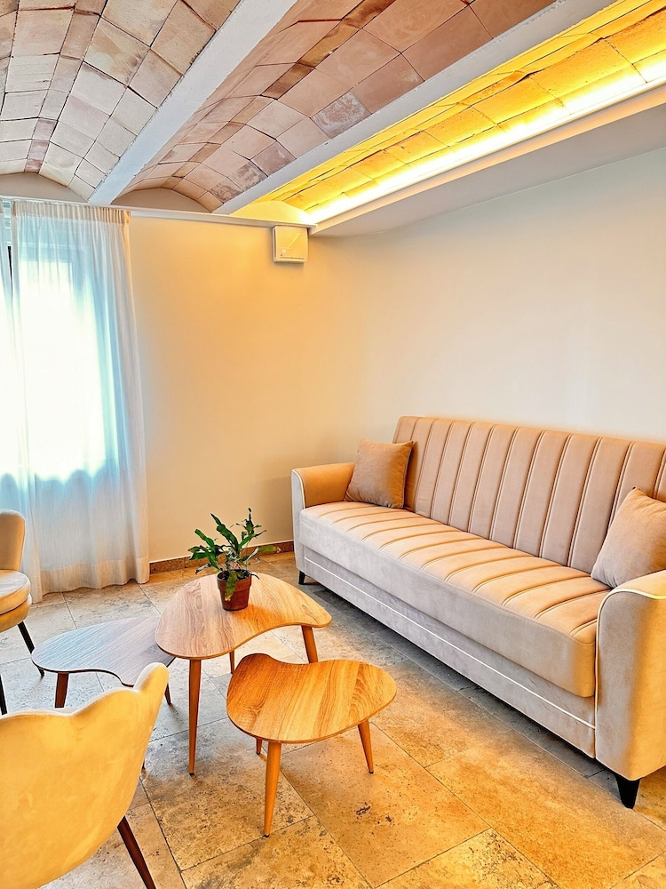Boutique Hotel Comtal Empuries 29/50