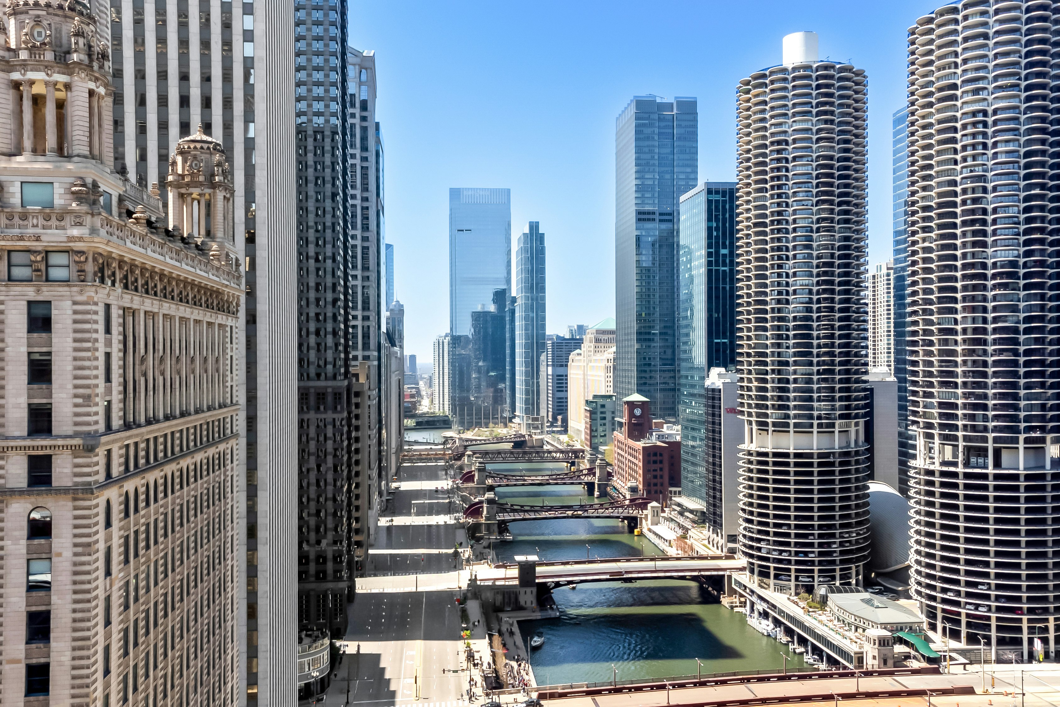 Hilton Garden Inn Chicago Downtown Riverwalk 41/43