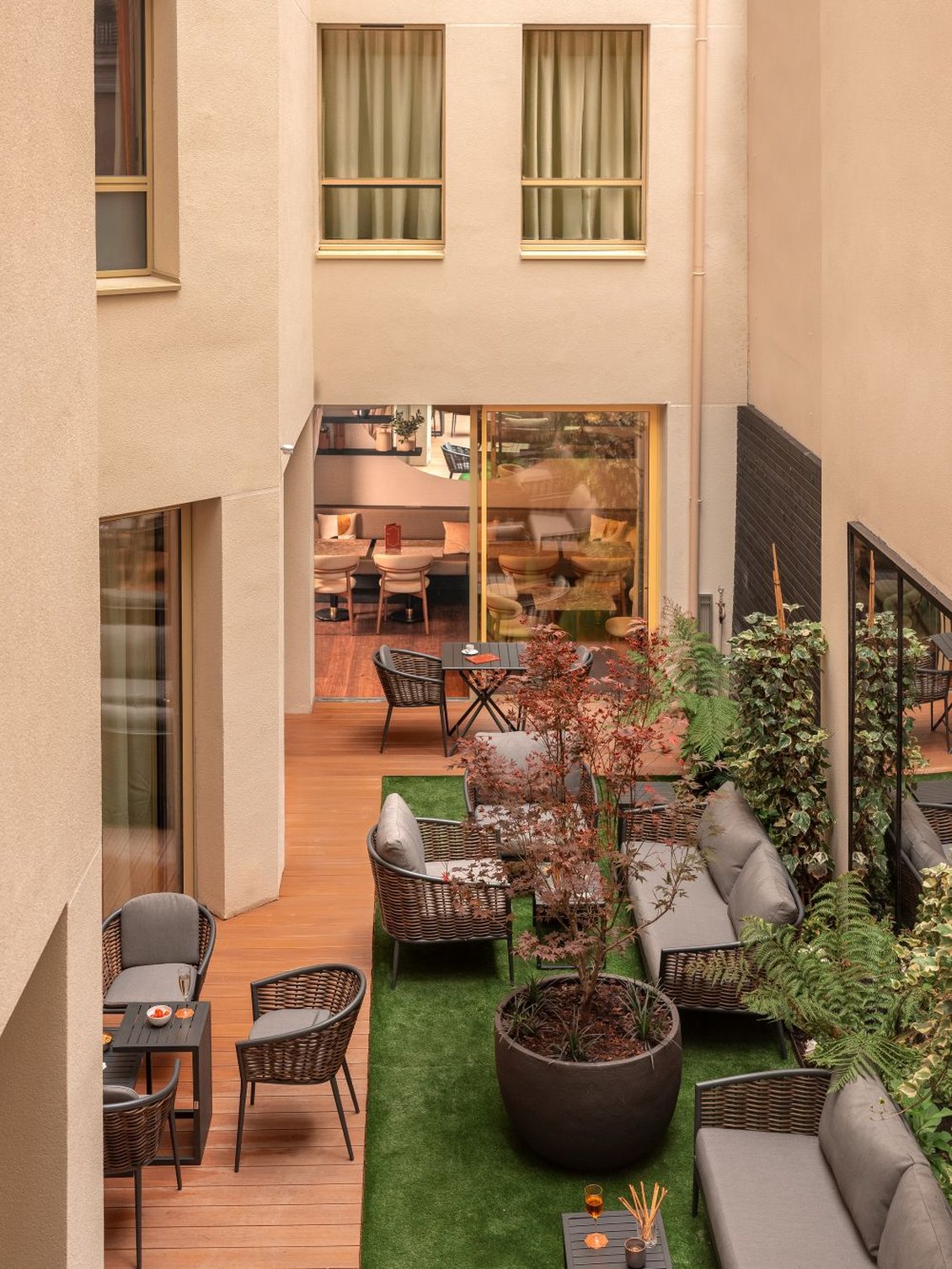 Hotel Barnett 68/75