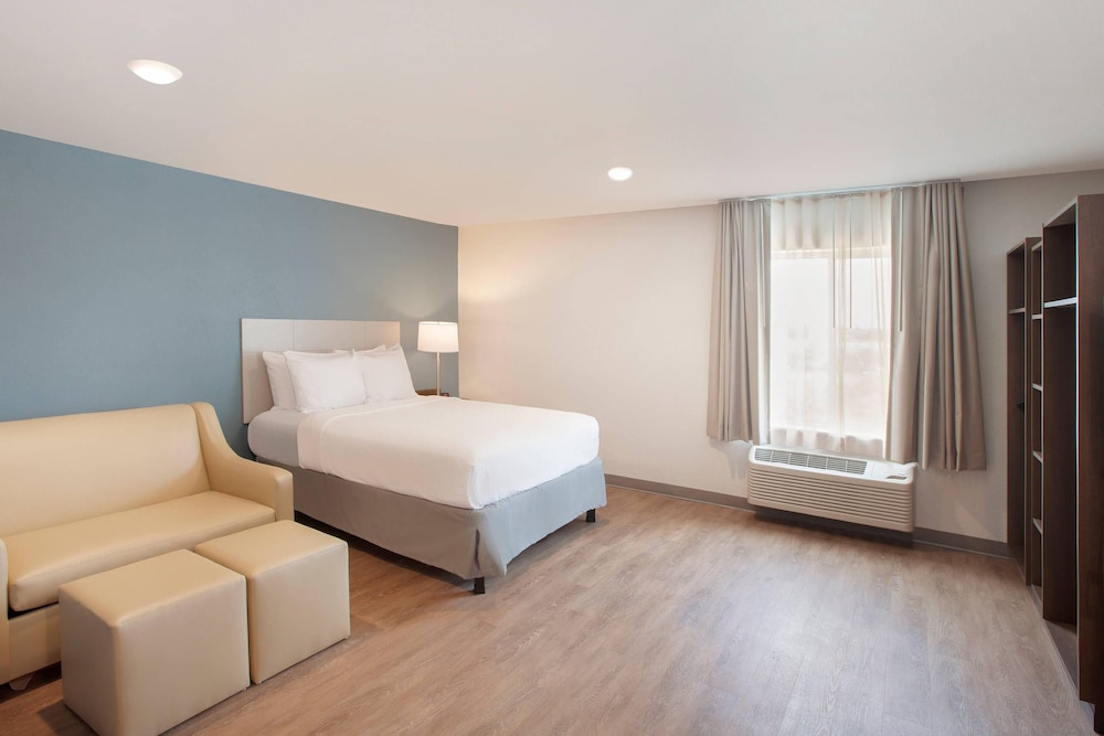 WoodSpring Suites Houston 288 South Medical Center 23/47