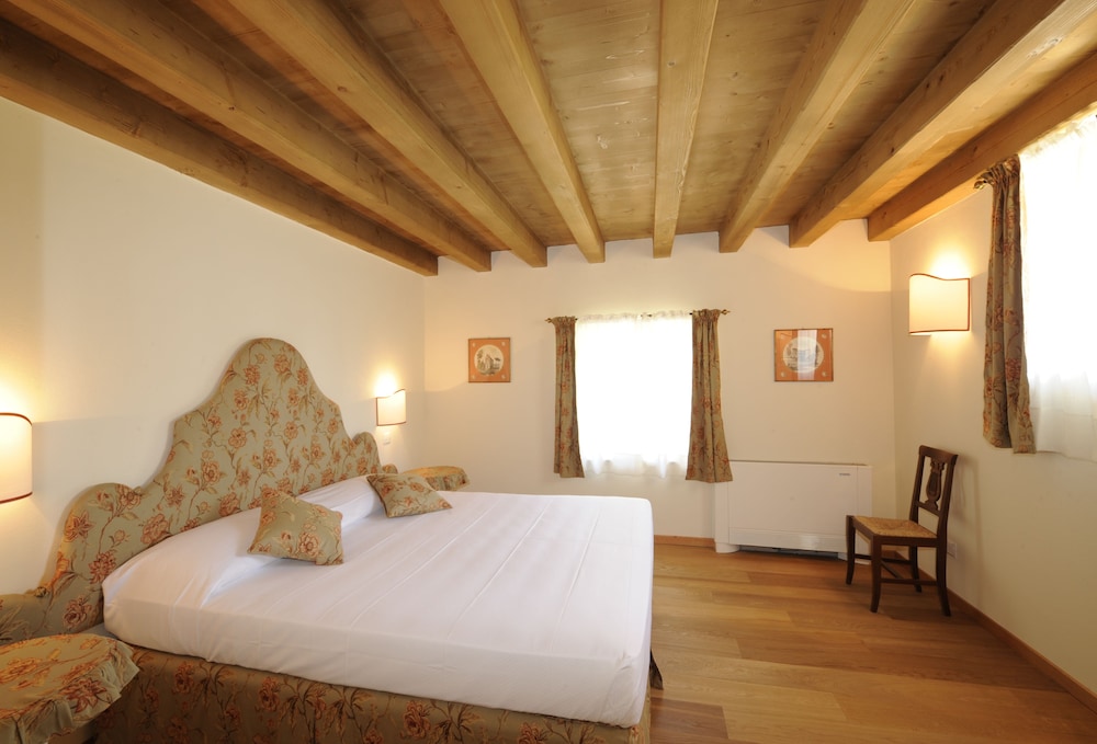 Relais Corte Paradiso 6/76