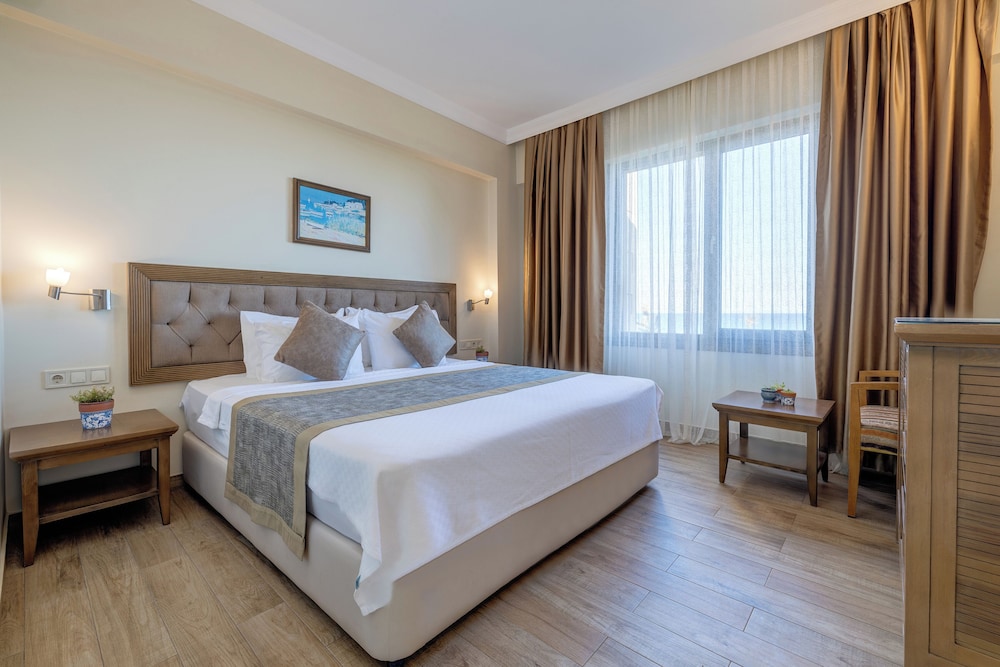 Cinarli Kasri Hotel 13/45